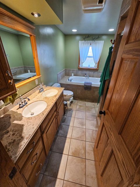 Tiny photo for 5546 E Vine Street, Amboy, IN 46911 (MLS # 202613946)