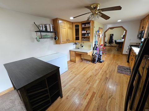 Tiny photo for 5546 E Vine Street, Amboy, IN 46911 (MLS # 202613946)