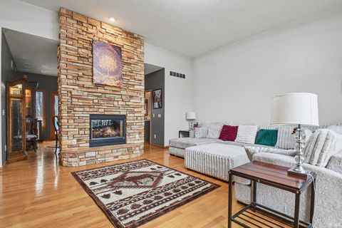 Tiny photo for 51823 westwood Forest Drive, South Bend, IN 46628 (MLS # 202605656)