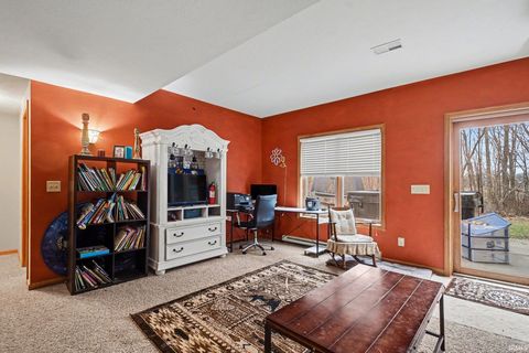 Tiny photo for 51823 westwood Forest Drive, South Bend, IN 46628 (MLS # 202605656)