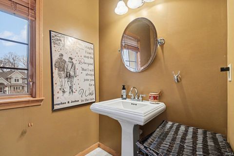 Tiny photo for 51823 westwood Forest Drive, South Bend, IN 46628 (MLS # 202605656)