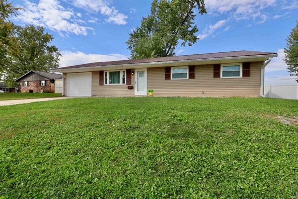 716 WEDGEWOOD DR, WINCHESTER, IN 47394 - Image 1260dd1fc9f98891d3ee45d4e00b6afe/1819317231
