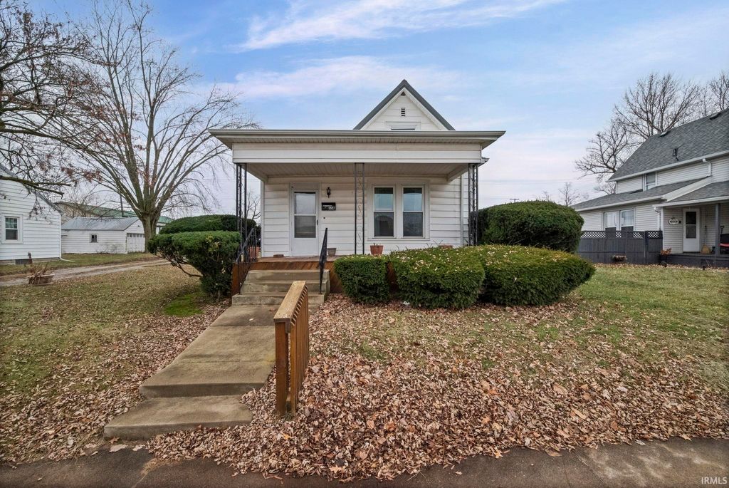 Photo of 614 N Illinois Street, Monticello, IN 47960 (MLS # 202601323)