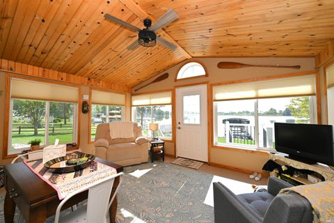 Tiny photo for 11295 W Lakeshore Drive, Kewanna, IN 46939 (MLS # 202539664)