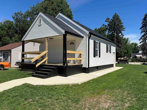 Photo of 1012 E Elm Street, Kokomo, IN 46901 (MLS # 202624743)