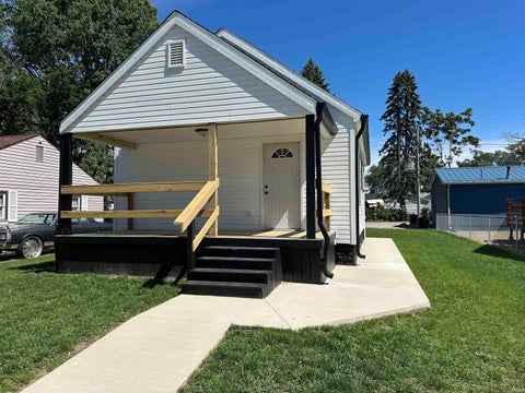 Tiny photo for 1012 E Elm Street, Kokomo, IN 46901 (MLS # 202624743)