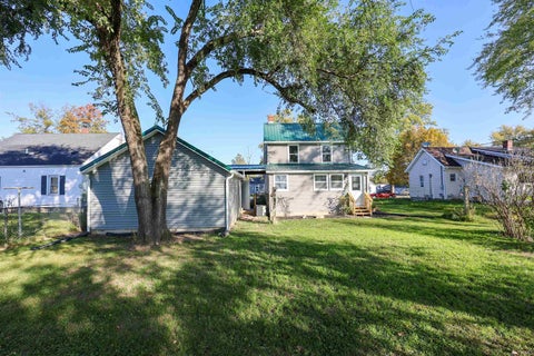 Tiny photo for 562 E Franklin Street, Berne, IN 46711 (MLS # 202643826)