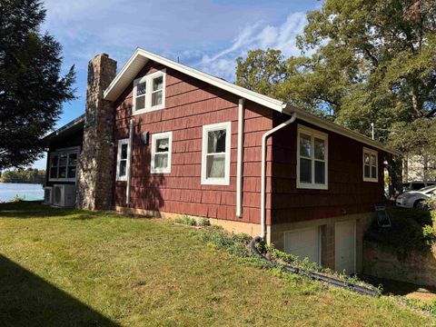 Tiny photo for 2024 White Creek Drive, Rochester, IN 46975 (MLS # 202541511)