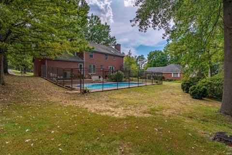 Tiny photo for 1542 Kings Bridge Road, Evansville, IN 47725 (MLS # 202637325)