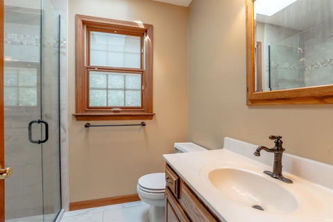 Tiny photo for 1542 Kings Bridge Road, Evansville, IN 47725 (MLS # 202637325)