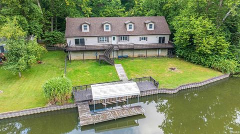 Photo of 1120 N Diamond Point Court, Monticello, IN 47960 (MLS # 202615986)