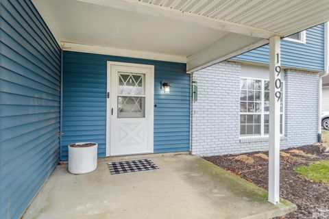 Tiny photo for 1909 Arcadia Drive, Lafayette, IN 47905 (MLS # 202600106)