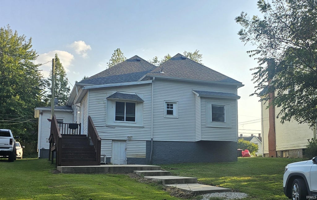 Photo of 208 Gough Avenue, Boonville, IN 47601 (MLS # 202639132)