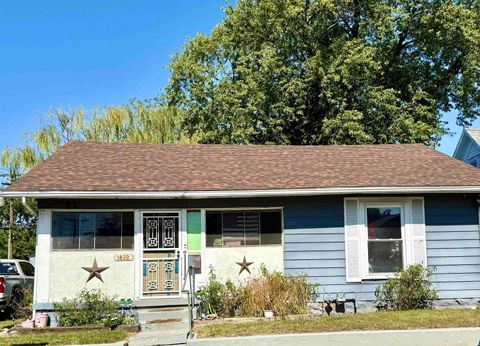 Photo of 1822 W 7th Street, Muncie, IN 47302 (MLS # 202541009)