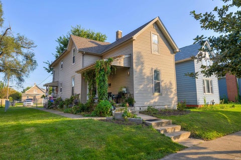 Photo of 1909 Jackson Street, Lafayette, IN 47904 (MLS # 202636461)