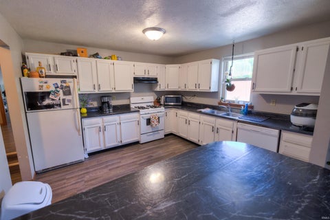 Tiny photo for 1909 Jackson Street, Lafayette, IN 47904 (MLS # 202636461)