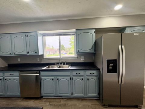 Tiny photo for 2214 W King Street, Kokomo, IN 46901 (MLS # 202616873)
