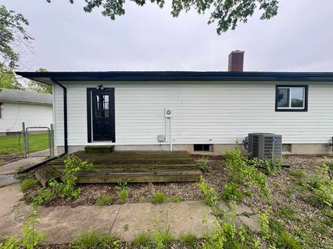 Tiny photo for 2214 W King Street, Kokomo, IN 46901 (MLS # 202616873)