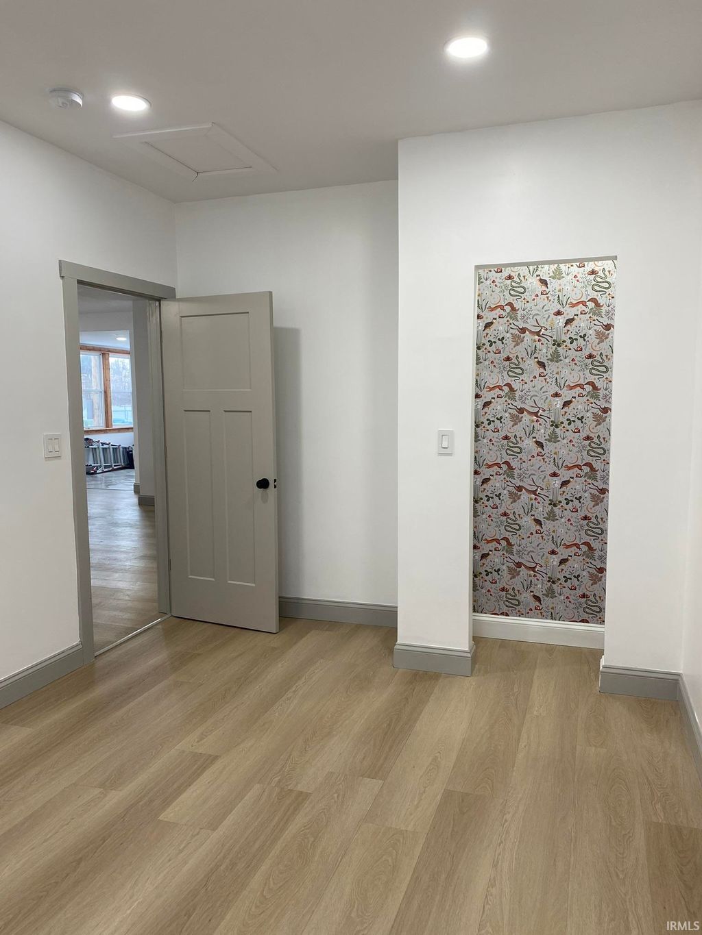 Photo of 901 RACE Street, Logansport, IN 46947 (MLS # 202549279)