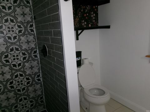 Tiny photo for 901 RACE Street, Logansport, IN 46947 (MLS # 202549279)