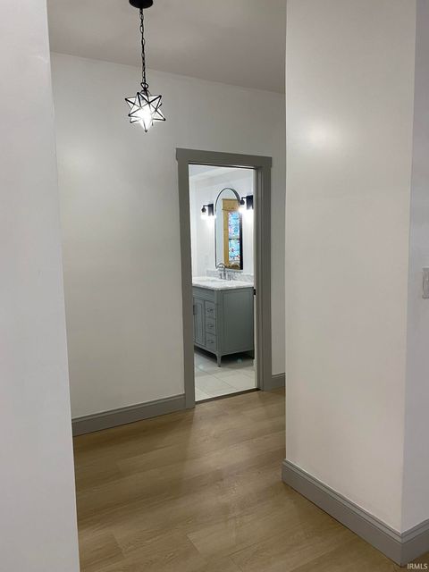 Tiny photo for 901 RACE Street, Logansport, IN 46947 (MLS # 202549279)