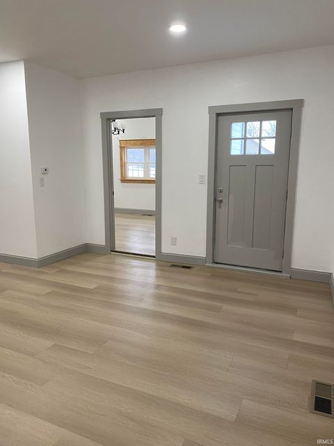 Tiny photo for 901 RACE Street, Logansport, IN 46947 (MLS # 202549279)