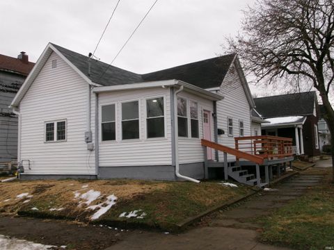 Tiny photo for 901 RACE Street, Logansport, IN 46947 (MLS # 202549279)