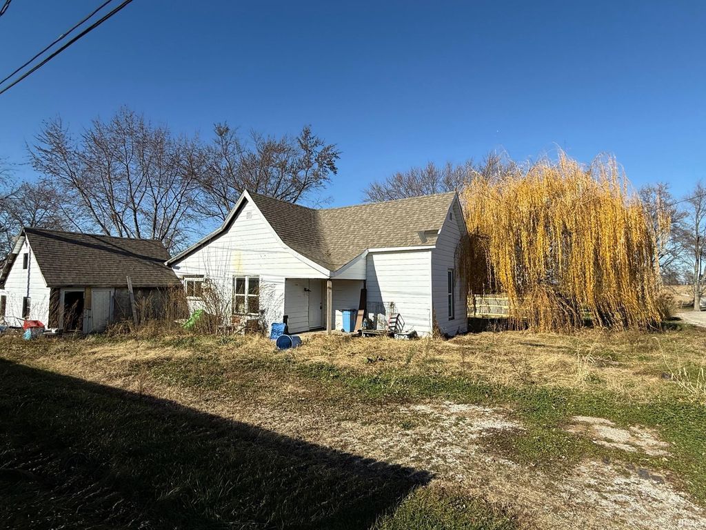 Photo of 102 N Prairie Street, New Richmond, IN 47967 (MLS # 202547726)