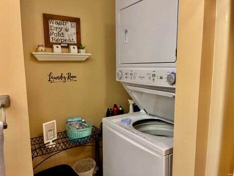 Tiny photo for 1119 Diamond Drive, Mishawaka, IN 46544 (MLS # 202643634)