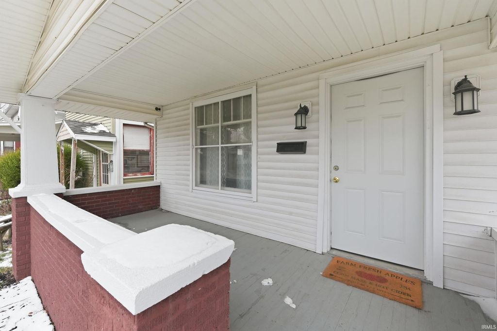 Photo of 1302 Saint Marys Avenue, Fort Wayne, IN 46808 (MLS # 202609104)