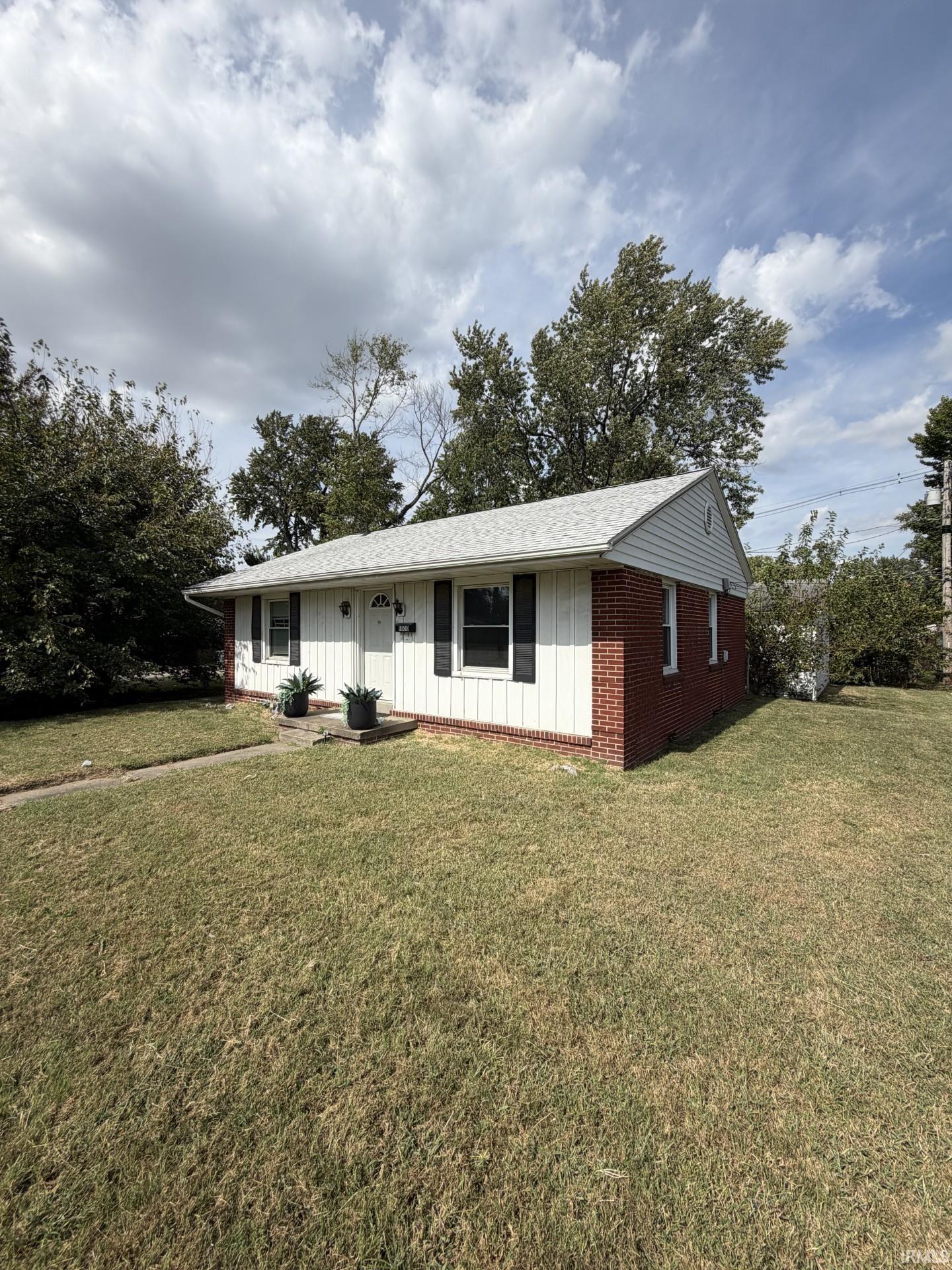 1800 Covert Avenue