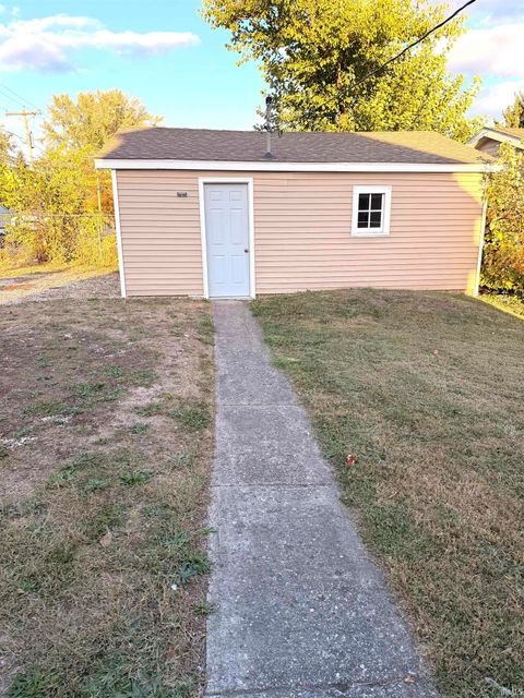 Tiny photo for 317 N Fremont Street, Peru, IN 46970 (MLS # 202543134)