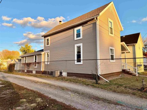 Tiny photo for 317 N Fremont Street, Peru, IN 46970 (MLS # 202543134)