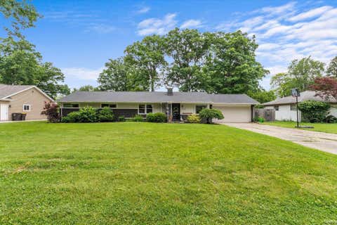 Photo of 4031 Dalewood Drive, Fort Wayne, IN 46815 (MLS # 202622103)