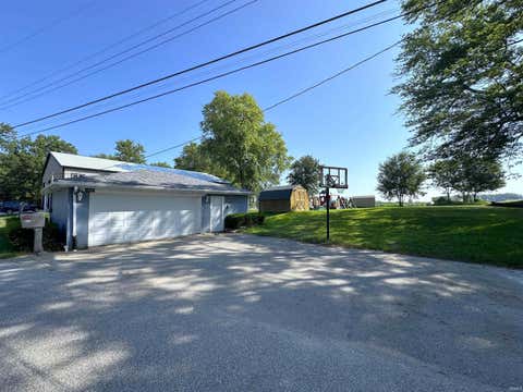 Tiny photo for 5240 E Wenz Drive, Monticello, IN 47960 (MLS # 202626793)