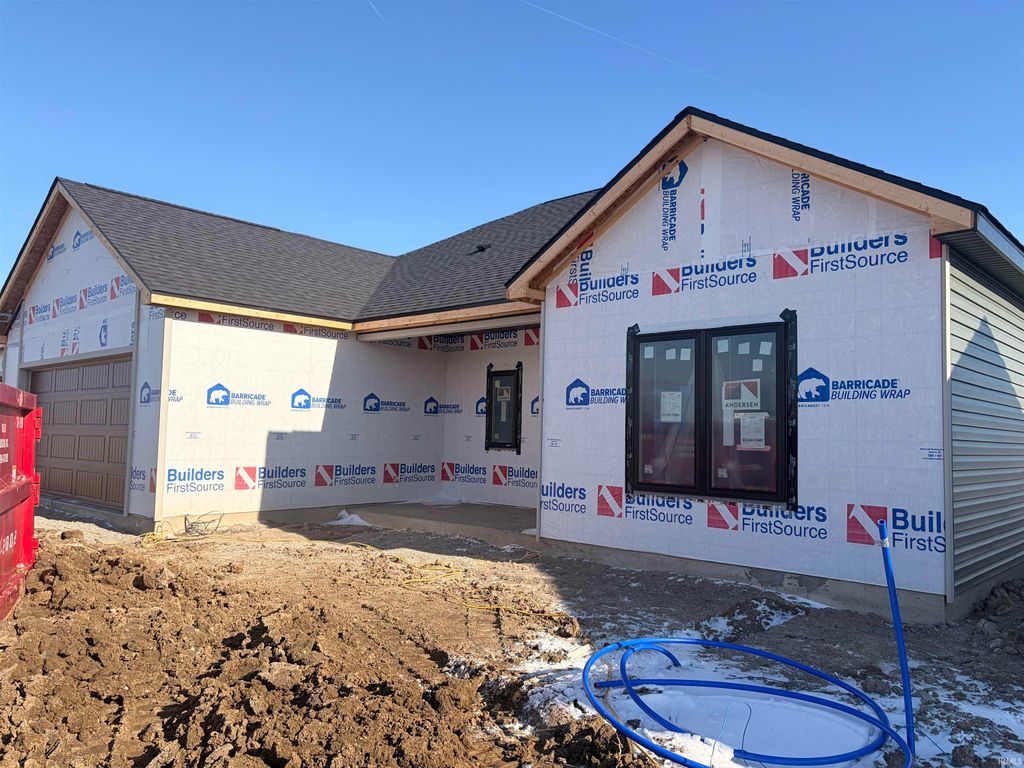 Photo of 5070 CHICKADEE Drive, Woodburn, IN 46797 (MLS # 202600683)