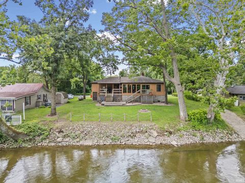 Tiny photo for 11344 W Horseshoe Bend Road, Brookston, IN 47923 (MLS # 202625306)