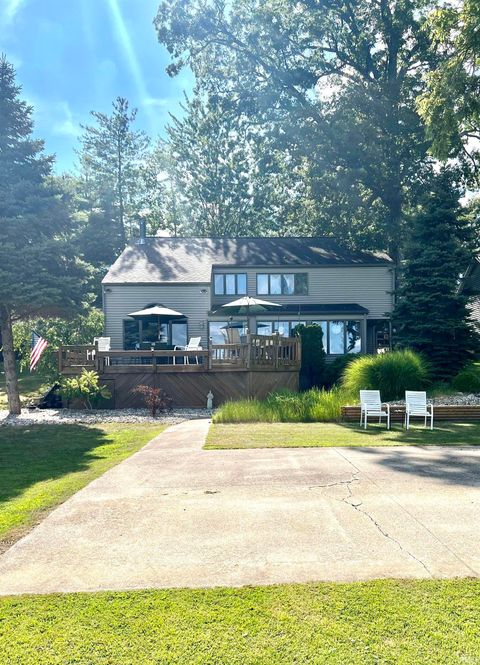 Tiny photo for 1112 Brubaker Street, Warsaw, IN 46580 (MLS # 202616138)