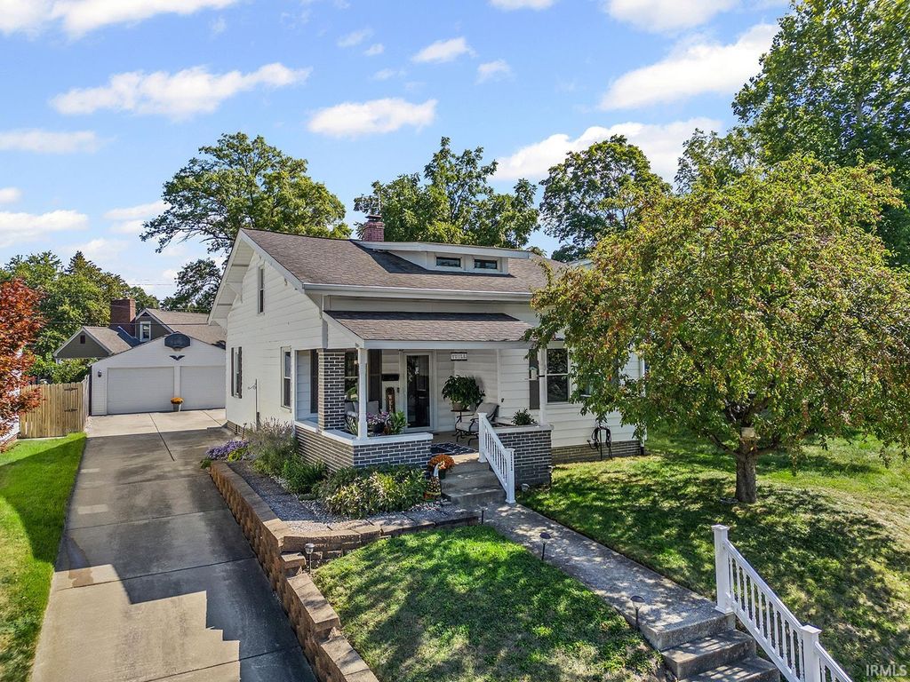 Photo of 1111 S 14TH Street, Lafayette, IN 47905 (MLS # 202539550)