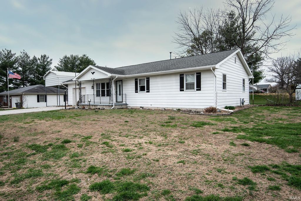 Photo of 714 Elberta Drive, Vincennes, IN 47591 (MLS # 202608053)