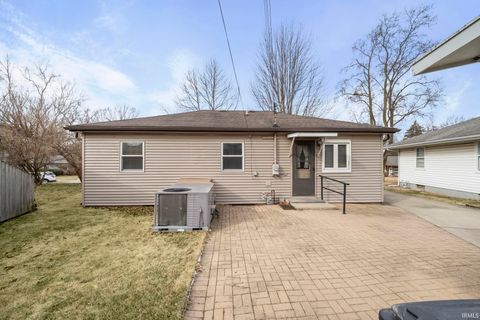 Tiny photo for 1300 Ridgeway Avenue, Lafayette, IN 47904 (MLS # 202606233)
