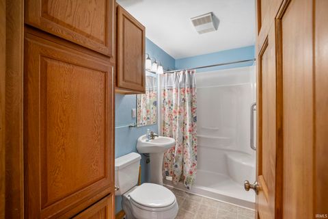 Tiny photo for 1300 Ridgeway Avenue, Lafayette, IN 47904 (MLS # 202606233)