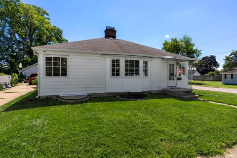 Tiny photo for 733 S 27th Street, Lafayette, IN 47904 (MLS # 202624566)
