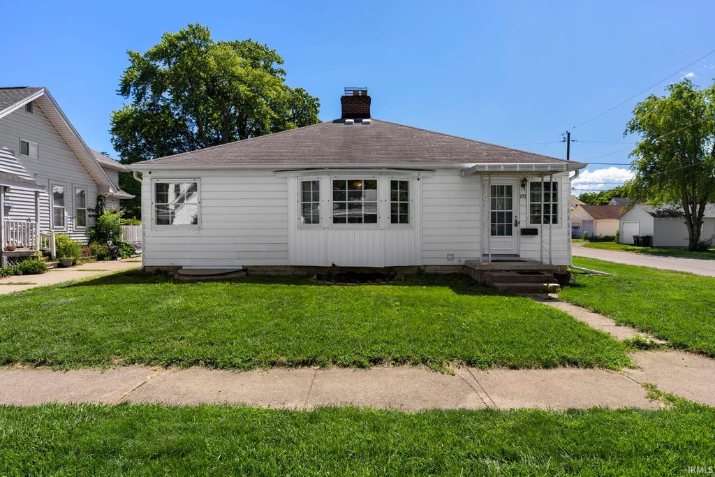 Photo of 733 S 27th Street, Lafayette, IN 47904 (MLS # 202624566)