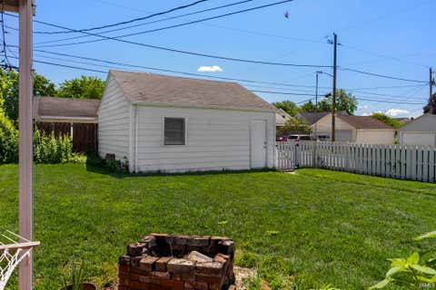 Tiny photo for 733 S 27th Street, Lafayette, IN 47904 (MLS # 202624566)