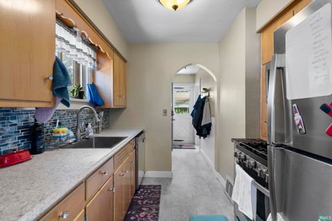 Tiny photo for 733 S 27th Street, Lafayette, IN 47904 (MLS # 202624566)