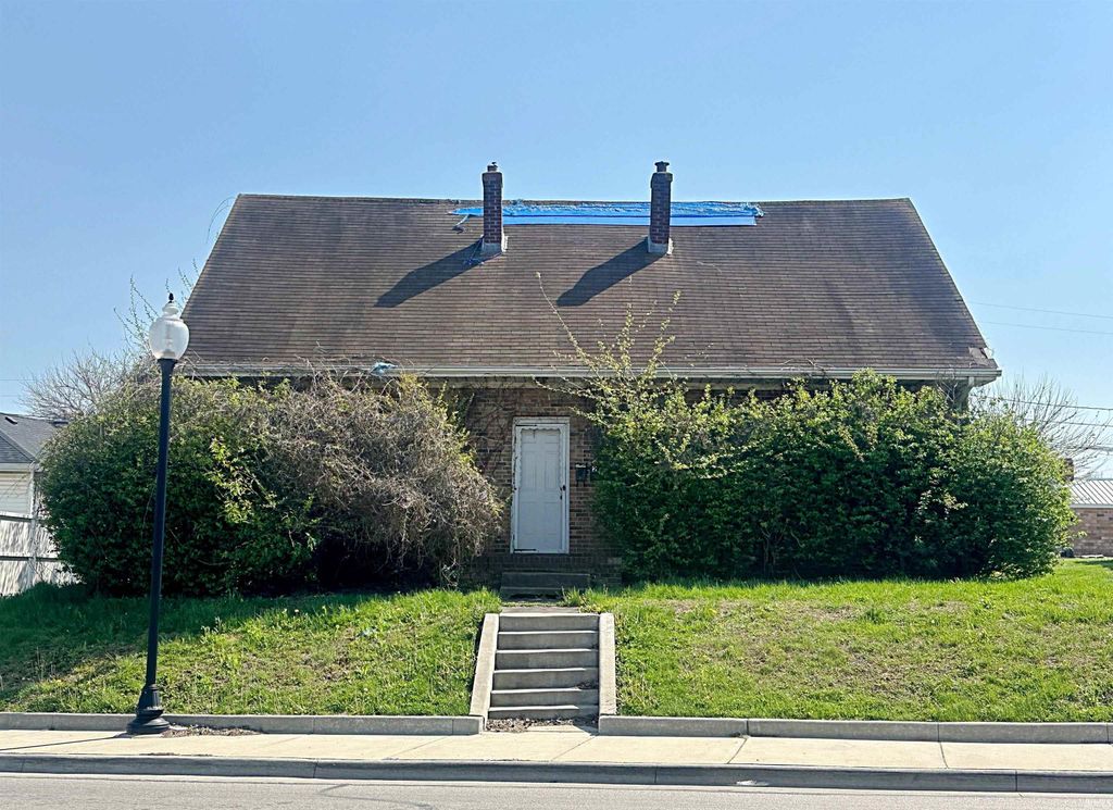 Photo of 5 W National Highway, Washington, IN 47501 (MLS # 202613482)