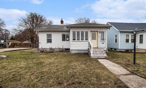 Photo of 3005 Roger Street Street, South Bend, IN 46628 (MLS # 202605531)
