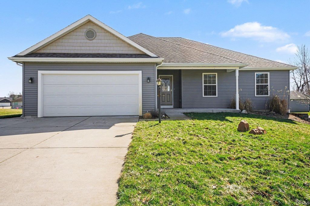 Photo of 20072 Amethyst Drive, Goshen, IN 46528 (MLS # 202608365)