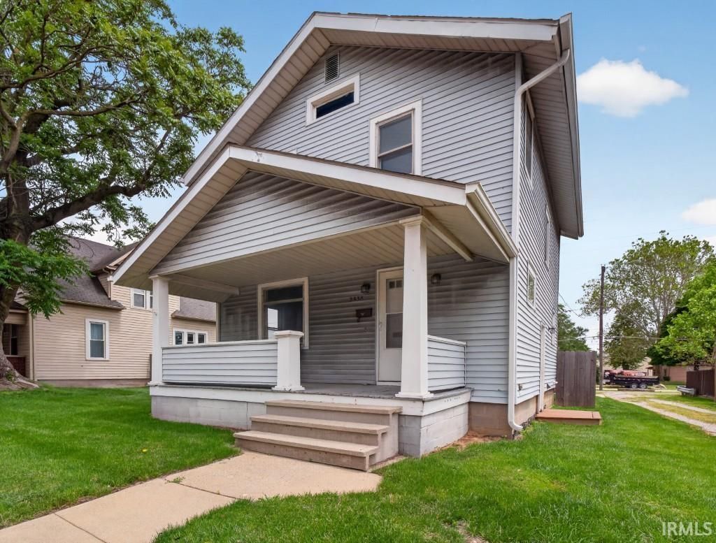 Photo of 2338 N Clinton Street, Fort Wayne, IN 46805 (MLS # 202621548)